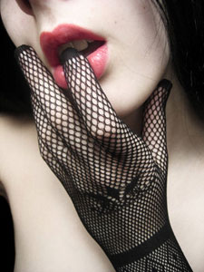 fishnetlipslickfetish_3001