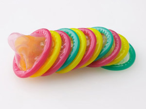 teens-condoms_300